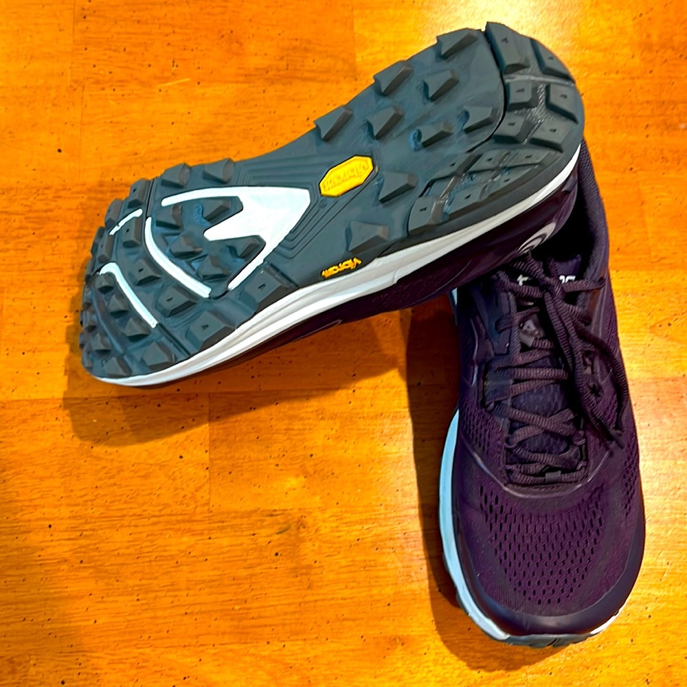 Topo Ultraventure 2 trail running sneakers size 10